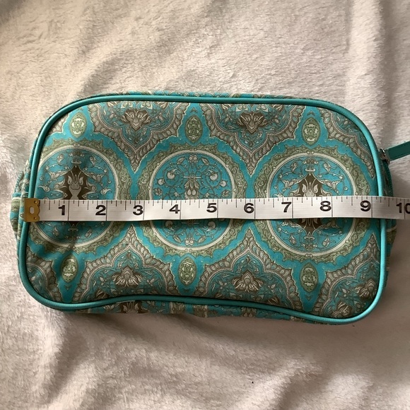 NWOT Make Up Case Set - Picture 4 of 8